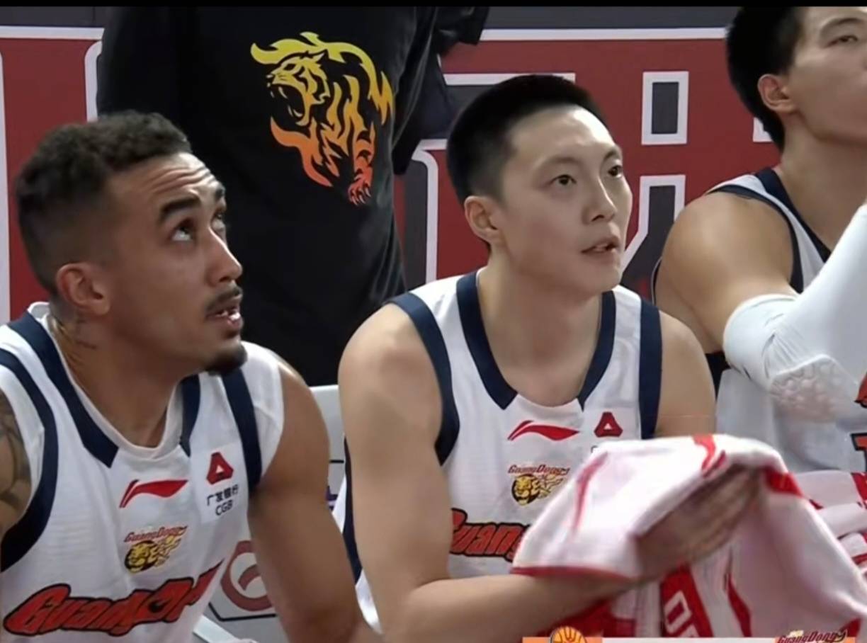 lol最新客户端下载-关键时刻体能课后，山东男篮单刀错失备战欧超杯，更衣室稳定，阵容厚度经受考验的简单介绍