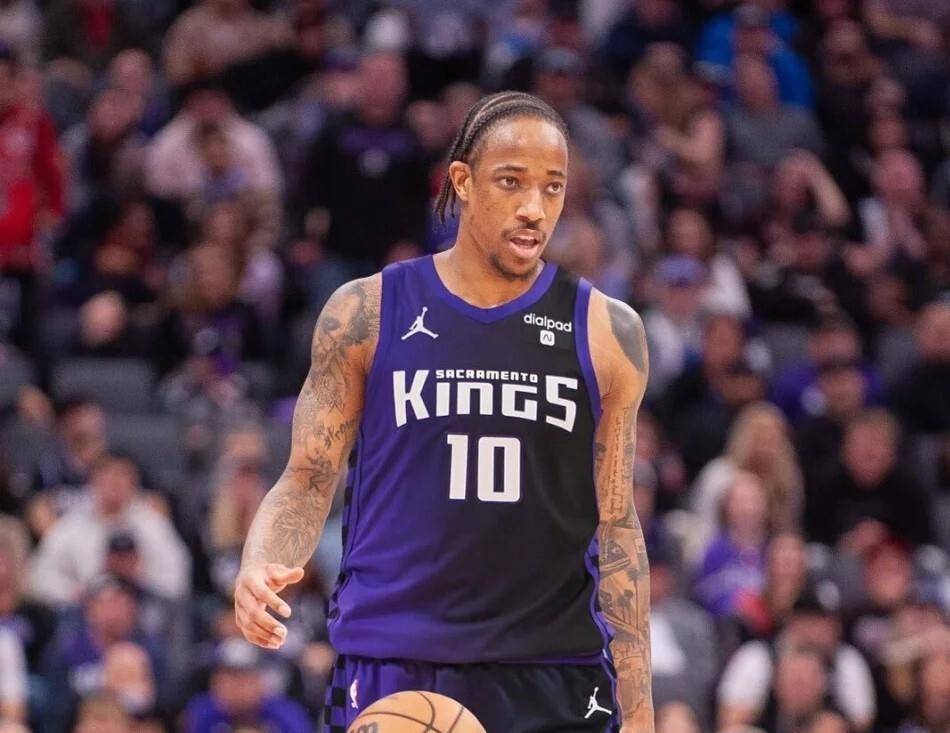 里程碑夜！尼斯更衣室发声，欧联今晨刷纪录，压力陡增，球探报告显示潜力的简单介绍