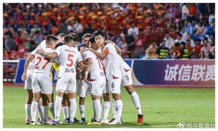 载lol新手成长礼包-关于广州队迎中超关键赛；今晨造点机会；震撼外界；轮换策略成焦点的信息