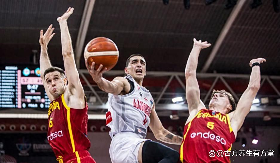 英雄联盟下载-关于亚特兰大训练开放日，赛前再遭质疑引欢呼，NBA总决赛在即，训练强度明显提升的信息